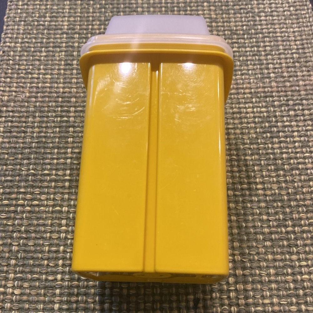 Vintage Tupperware Pickle Keeper-*missing insert* - Picture 3 of 7